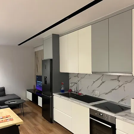 Renas Apartment1 Daire Tiran
