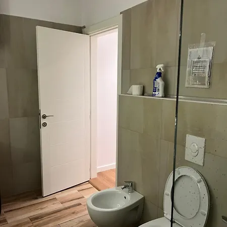 Renas Apartment1 شقة تيرانا